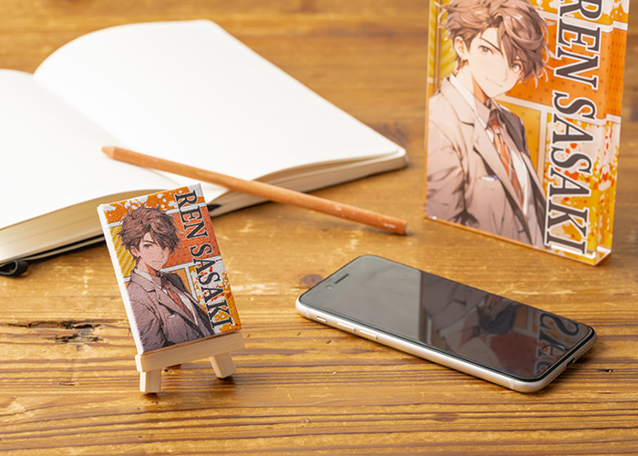 アニメ・キャラグッズの新定番として　オススメな手のひらサイズのミニキャンバスのご紹介。